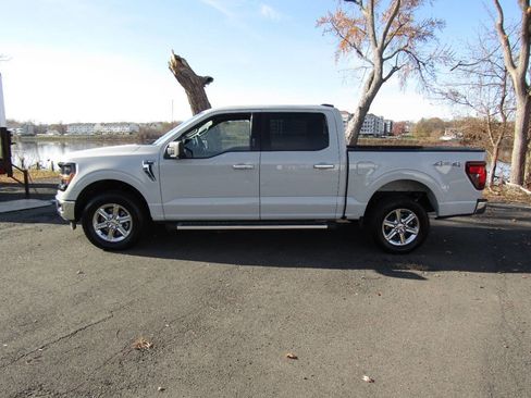 Used 2024 Ford F150 XLT image 4