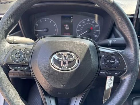 Used 2024 Toyota Corolla LE FWD image 25