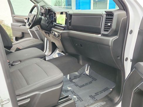 Used 2025 Chevrolet Silverado 2500 LT w/ Convenience Package image 30