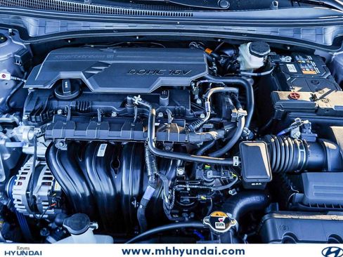 New 2026 Hyundai Elantra SE FWD image 12