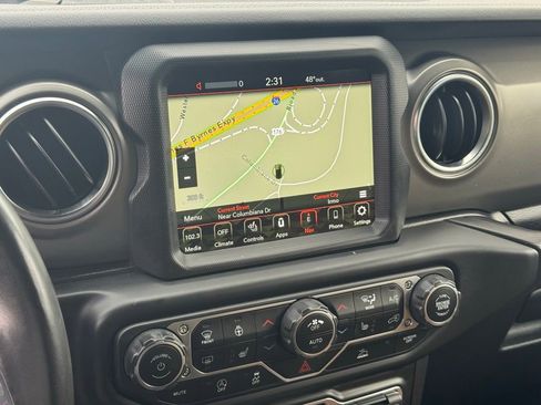 Used 2022 Jeep Wrangler Unlimited Rubicon w/ LED Lighting Group image 28