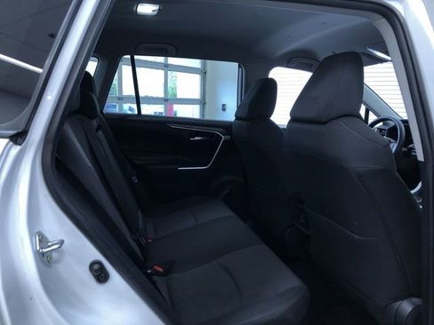 Certified 2025 Toyota RAV4 XLE AWD/4WD image 21