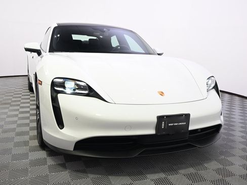 Used 2021 Porsche Taycan 4S w/ Premium Package image 9