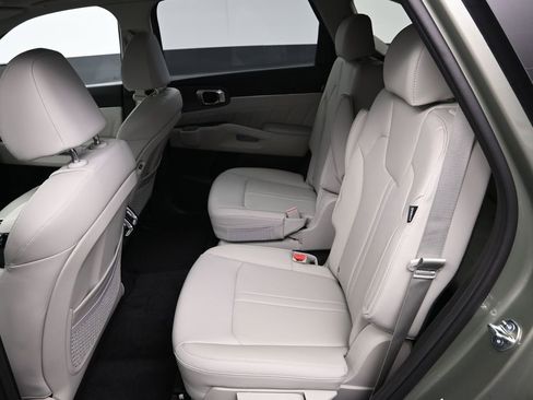 New 2025 Kia Sorento SX AWD/4WD image 31
