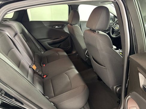 Used 2023 Chevrolet Malibu LT image 37