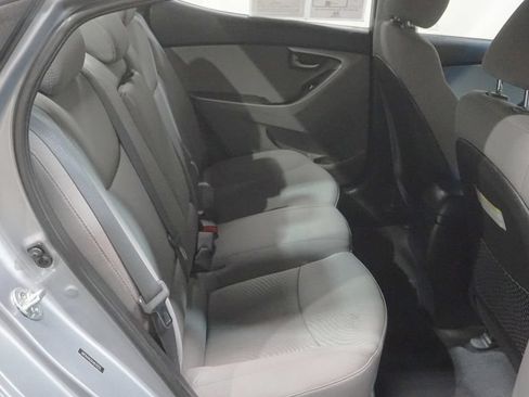 Used 2016 Hyundai Elantra SE FWD image 13
