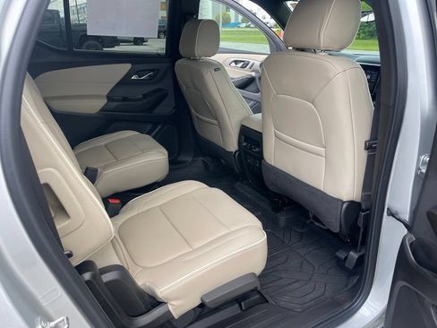 Used 2022 Chevrolet Traverse Premier w/ LPO, Floor Liner Package AWD/4WD image 17