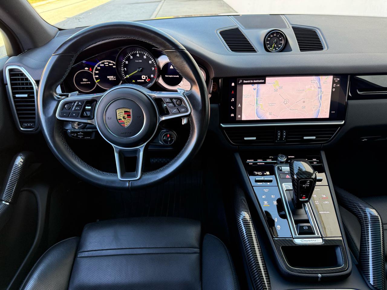 Used 2022 Porsche Cayenne Platinum Edition AWD/4WD image 2