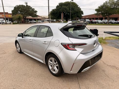 Used 2020 Toyota Corolla SE FWD image 3
