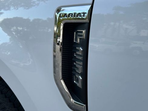 Used 2017 Ford F250 Lariat w/ Lariat Value Package image 32