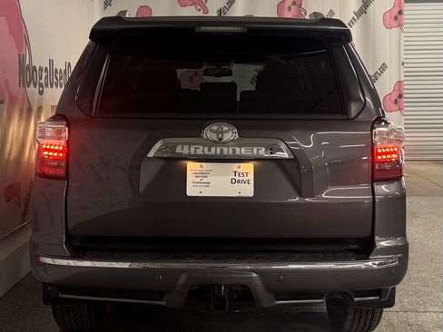 Used 2019 Toyota 4Runner Limited image 12