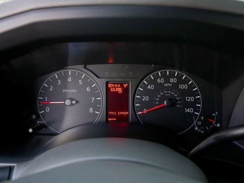 Used 2021 Nissan NV 1500 S image 37