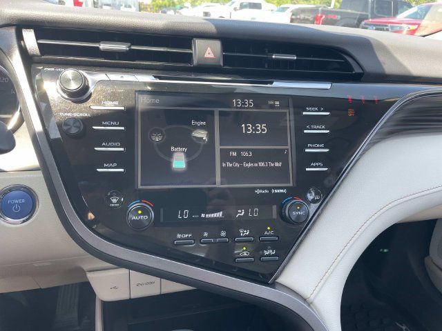 Used 2020 Toyota Camry XLE FWD image 27