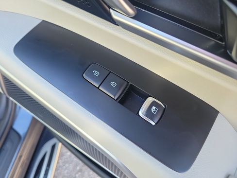 Certified 2023 Kia Telluride S w/ S Sunroof Package FWD image 11