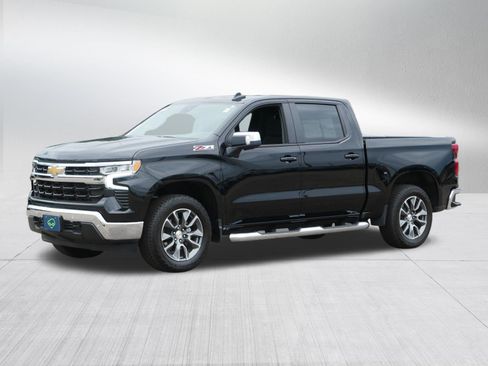 Certified 2026 Chevrolet Silverado 1500 LT AWD/4WD image 3