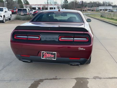 Used 2023 Dodge Challenger SXT w/ Blacktop Package image 8