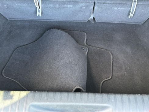 Used 2025 Chrysler Pacifica Select FWD image 37