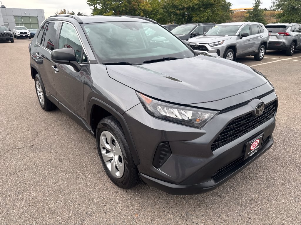 Used 2021 Toyota RAV4 LE AWD/4WD image 10
