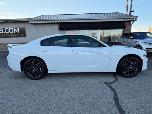 Used 2023 Dodge Charger SXT w/ Blacktop Package image 6