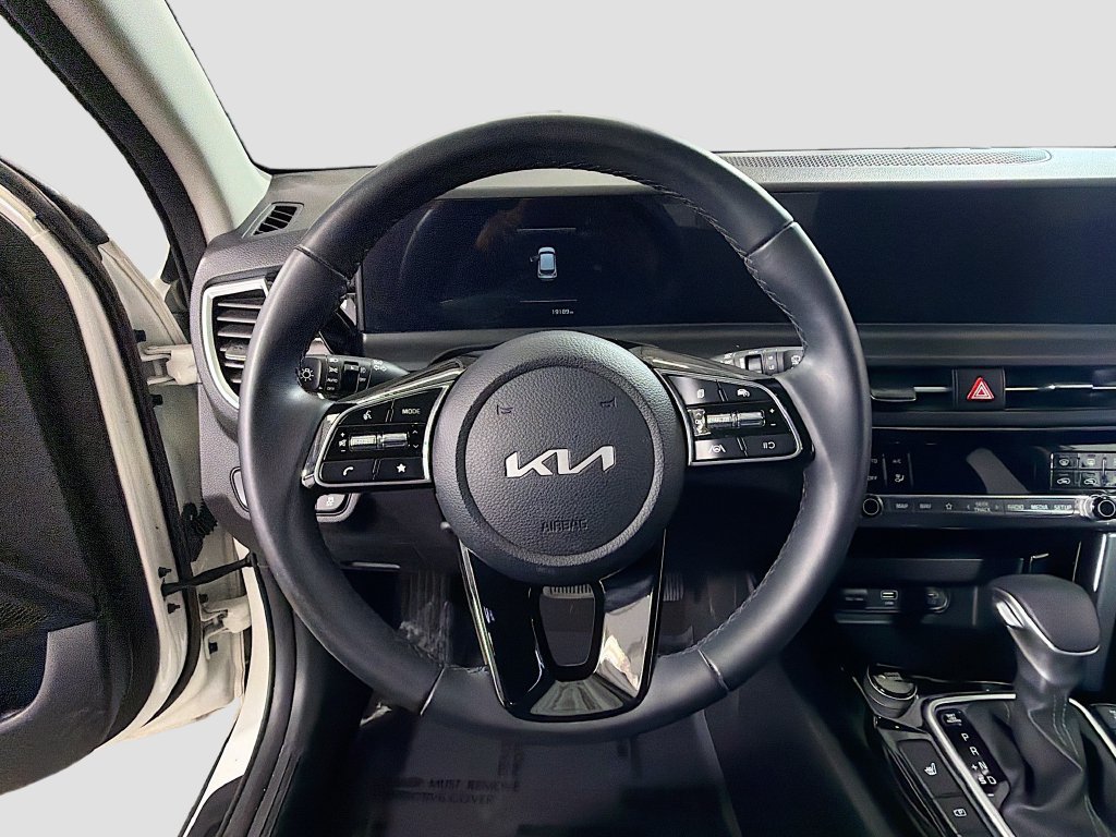 Used 2025 Kia Seltos S AWD/4WD image 13