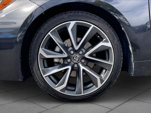 Used 2020 Toyota Corolla SE w/ Carpet Mat Package (TMS) image 8