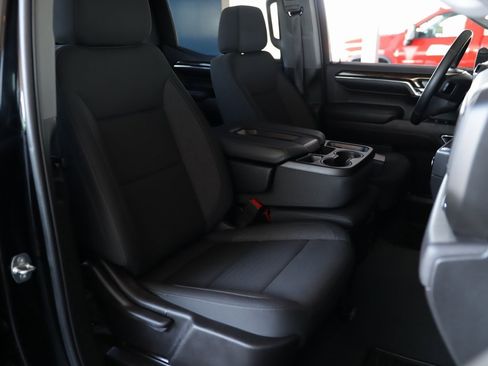 Used 2024 GMC Sierra 1500 Elevation image 29