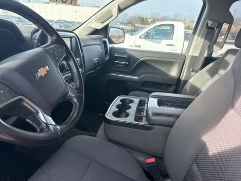Used 2018 Chevrolet Silverado 1500 LT w/ All Star Edition image 4