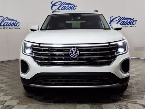 Used 2024 Volkswagen Atlas SE image 3