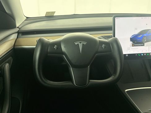 Used 2023 Tesla Model 3 Standard Range RWD image 16