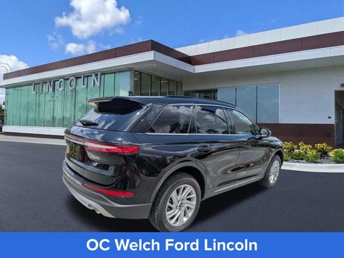 Certified 2026 Lincoln Corsair Premiere FWD image 3