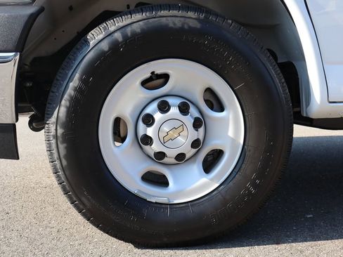New 2025 Chevrolet Express 2500 w/ Driver Convenience Package image 22
