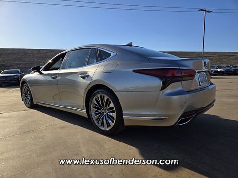 Certified 2023 Lexus LS 500 w/ Accessory Package (Z1) RWD image 5