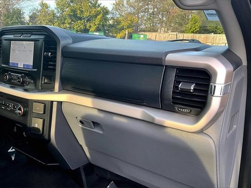 Used 2021 Ford F150 XLT w/ Max Trailer Tow Package image 23