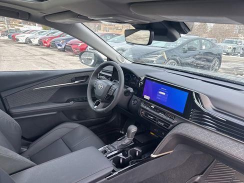 New 2026 Toyota Camry XLE image 10