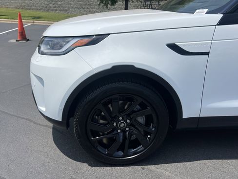Certified 2025 Land Rover Discovery S AWD/4WD image 13