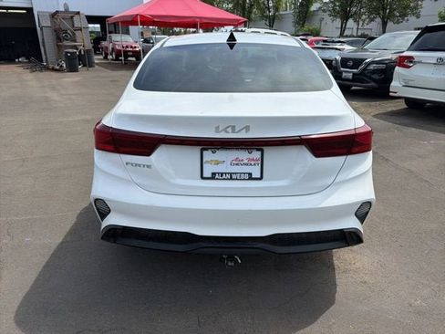 Used 2024 Kia Forte LXS FWD image 4