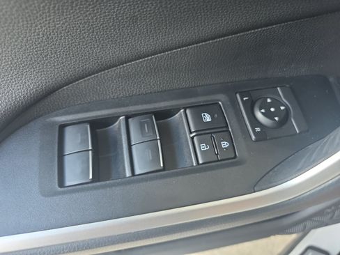 Used 2024 Toyota RAV4 XSE AWD/4WD image 27