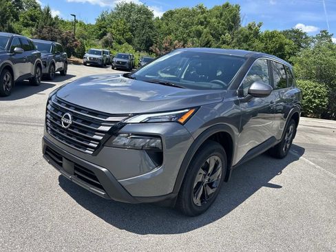 New 2026 Nissan Rogue SV AWD/4WD image 3