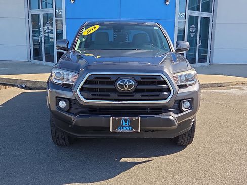 Used 2018 Toyota Tacoma SR5 image 2