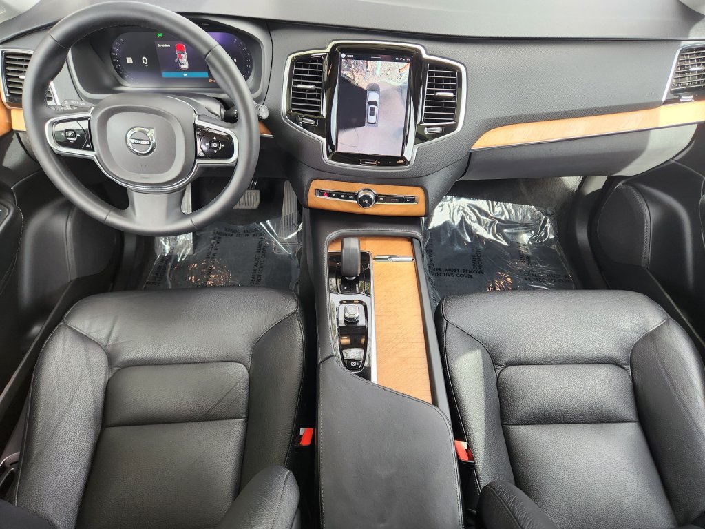 Used 2023 Volvo XC90 B5 Plus w/ Protection Package Premier AWD/4WD image 16