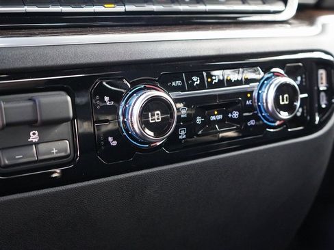 New 2026 GMC Sierra 1500 Elevation image 14