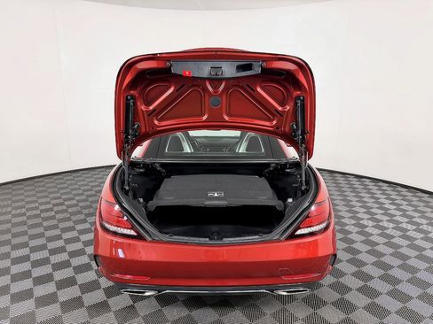 Used 2019 Mercedes-Benz SLC 300 image 13