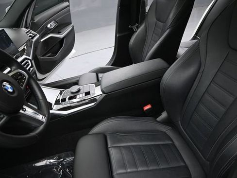 Used 2023 BMW 330i Sedan w/ M Sport Package RWD image 14