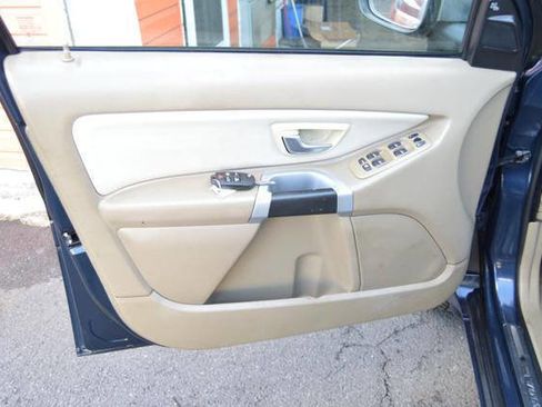 Used 2014 Volvo XC90 3.2 w/ Climate Package image 31