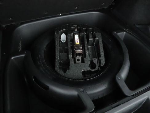 Used 2015 Jeep Grand Cherokee Limited image 19