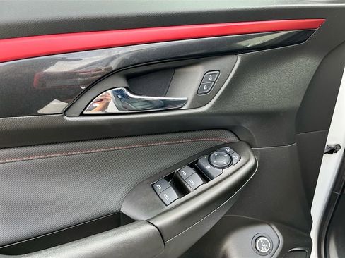 Used 2025 Chevrolet TrailBlazer RS w/ Convenience Package image 18