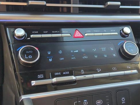 Used 2024 Hyundai Santa Fe Limited image 12