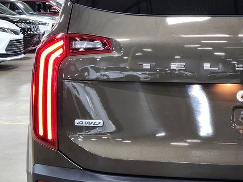 Used 2020 Kia Telluride SX w/ SX Prestige Package AWD/4WD image 20