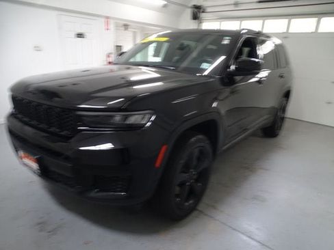 Used 2022 Jeep Grand Cherokee L Laredo AWD/4WD image 18