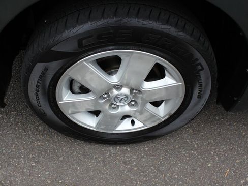 Used 2004 Toyota Sienna LE w/ LE Pkg 7 FWD image 20
